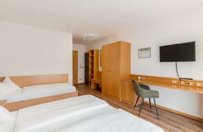 Hotel Brenner Dreibettzimmer