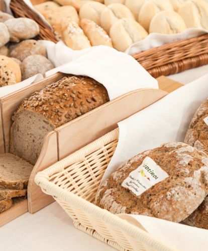 various South Tyrolean bread types