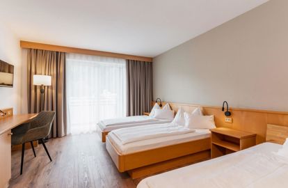 Hotel Brenner Dreibettzimmer